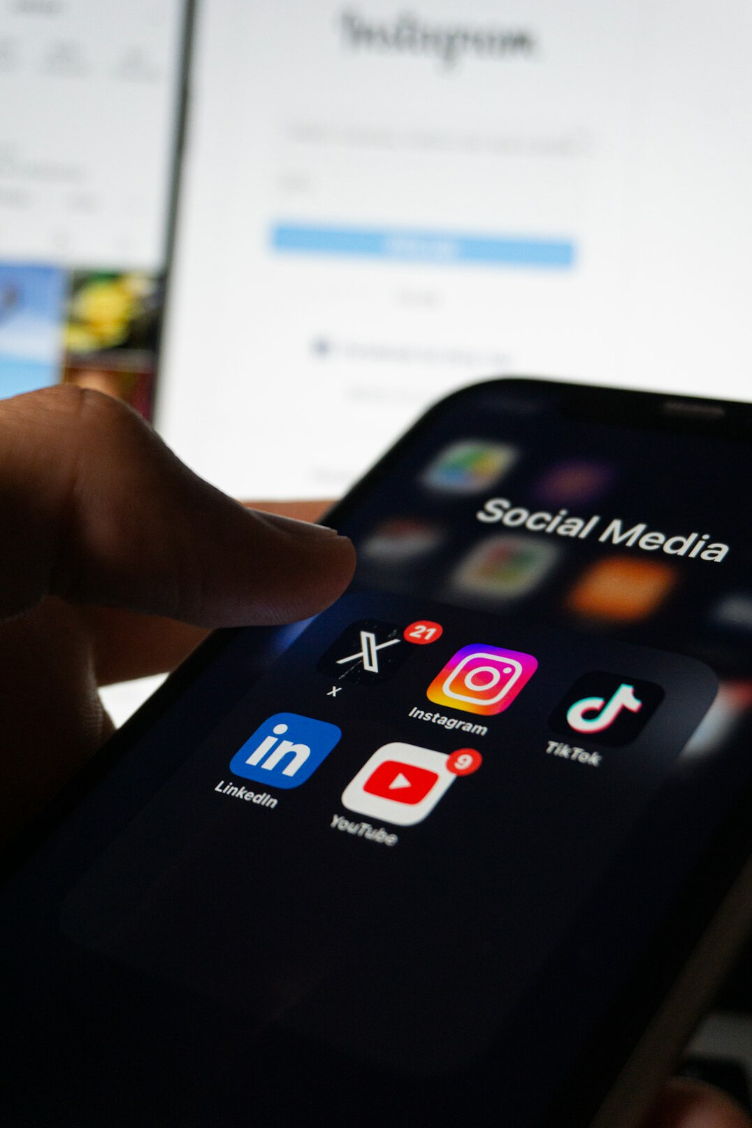 social media algorithm