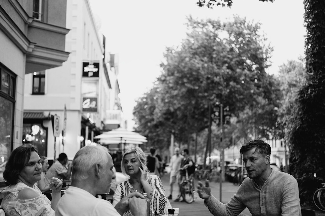german citizens discussing trends